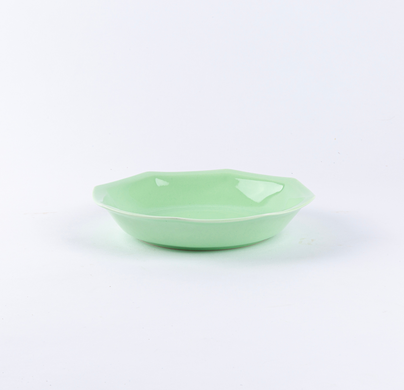 L’assiette Creuse En Porcelaine verte - Intemporelle