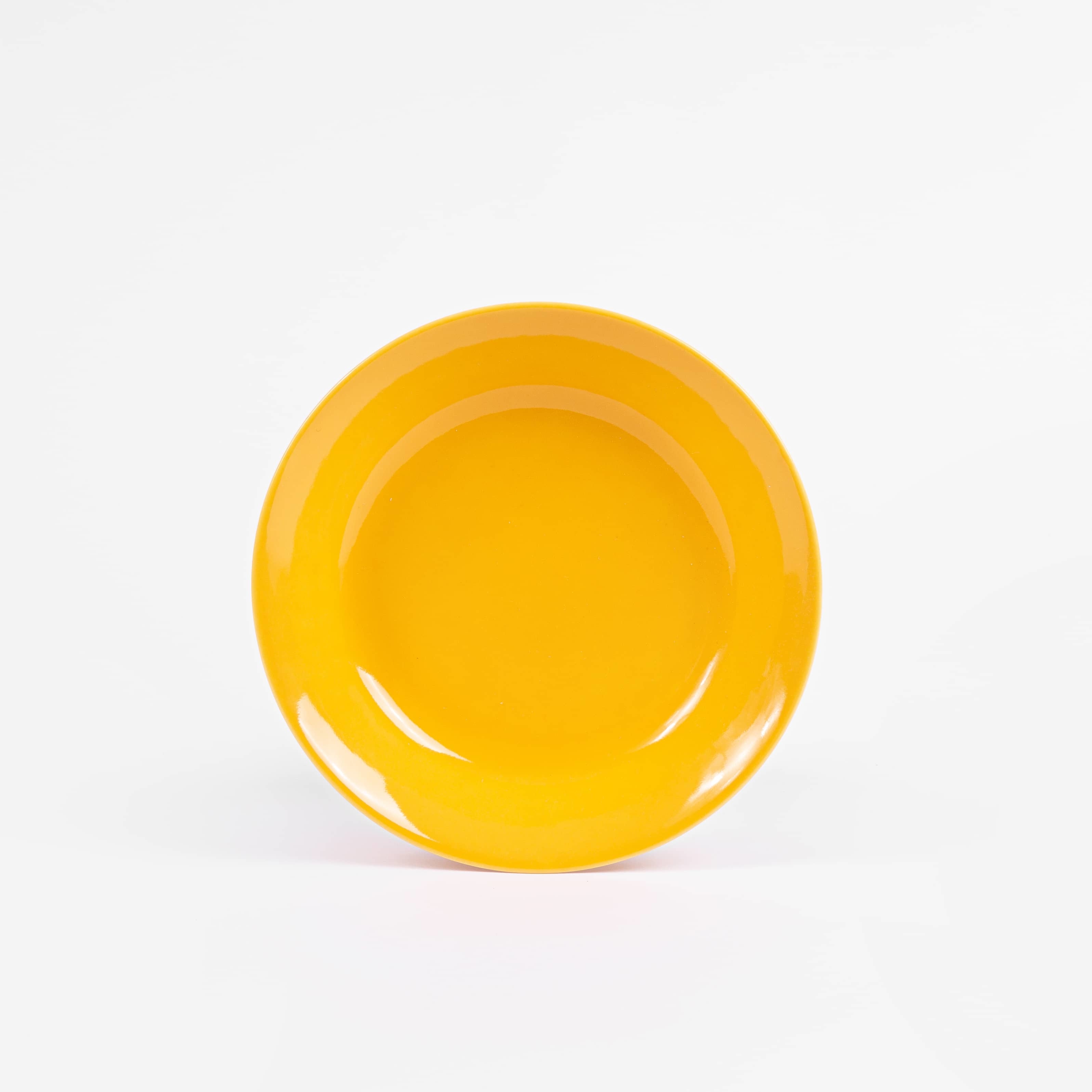 L'assiette creuse ronde en porcelaine - Jaune moutarde - Intemporelle